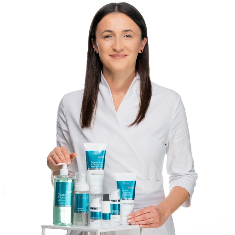 bielenda_professional_oxy_glow_detoksykujaca_pianka_2.jpg