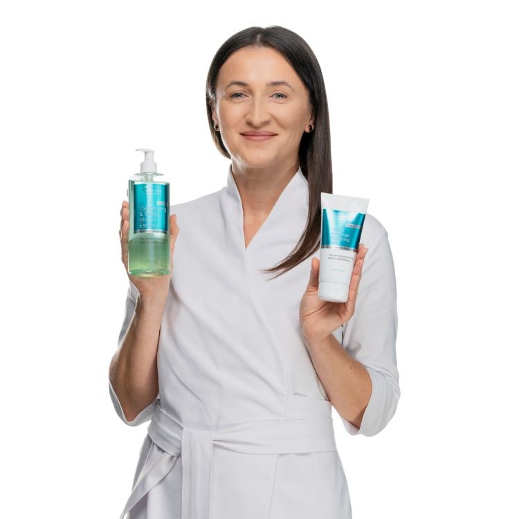 bielenda_professional_oxy_glow_dotleniajaco_-_tonizujaca_esencja_witaminowa_3.jpg